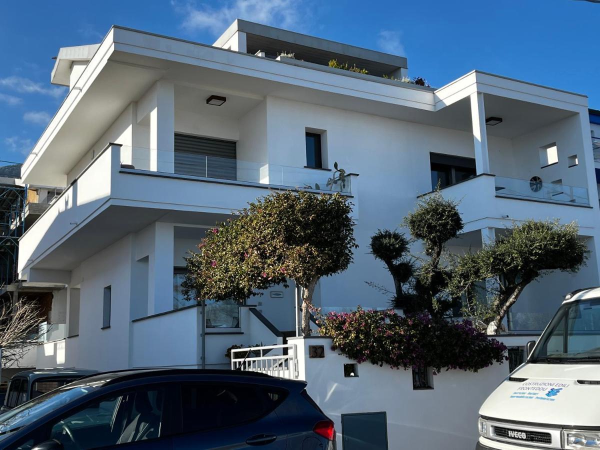 Fronte Mare Apartment Cala Gonone Exterior photo